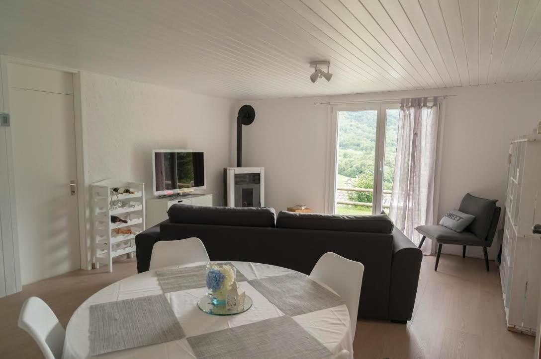 Modern Charme Studio In Chalet Villa Ponto Valentino Exterior foto